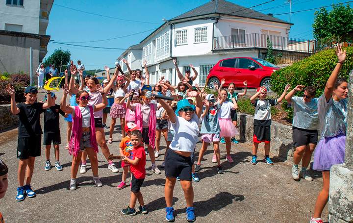 La fiesta se completó con la Romeria de A Veiga.