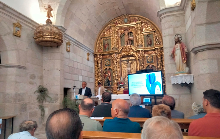 Momento de la intervención de Julio Ancochea en el I Festival de la Longevidad.
