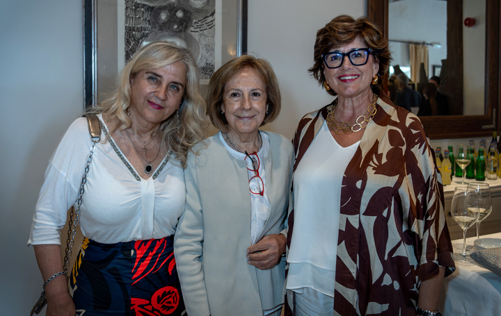 María Blanco, Julia Buján y Ana Fernández-Teijeiro.