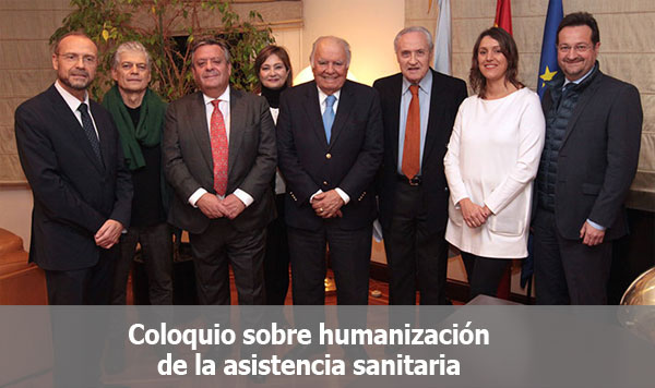 Participantes en el coloquio sobre humanización de la asistencia sanitaria que ha cerrado el ciclo "Medicina y Humanidades" de Asomega.