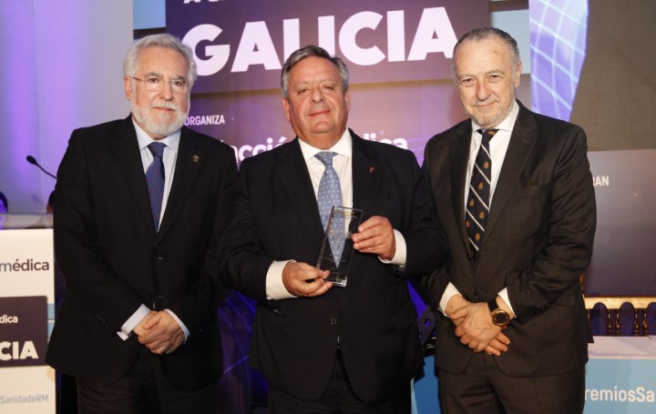 Miguel Santalices, Julio Ancochea y José María Pino