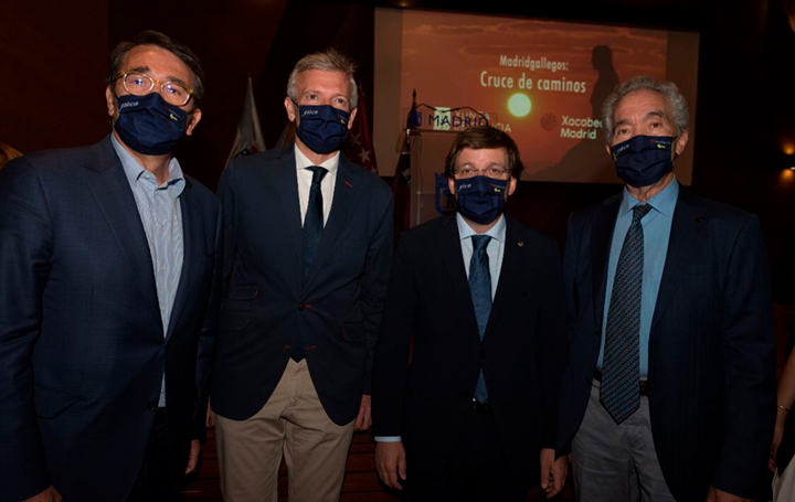 Roberto Conde, de la Junta Directiva de Asomega; Alfonso Rueda, vicepresidente de la Xunta; José Luis Martínez Almedia, alcalde de Madrid; y Ramón Cadórniga, socio de Asomega.