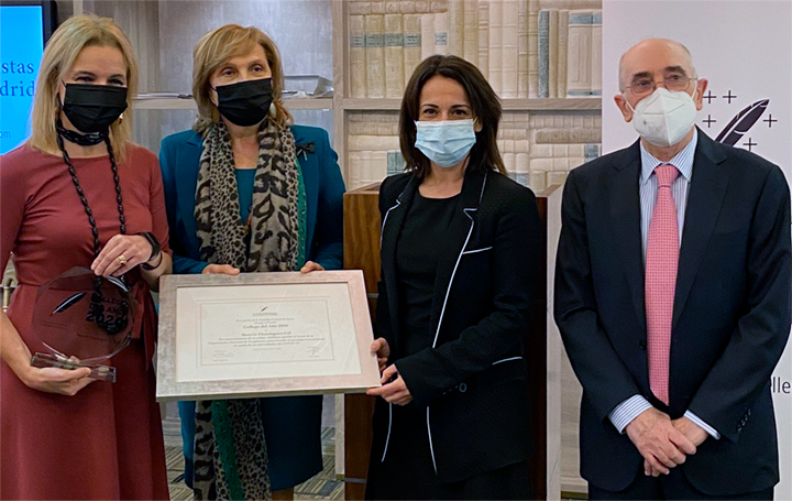 Beatriz Domínguez-Gil, Pilar Falcón, Silvia Calzón y José María Morales.