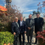 Mario J. Paredes, CEO de SOMOS; Julio Ancochea, presidente de Asomega; Ramón Tallaj, presidente de SOMOS;; y el padre Andrés Ramos, "madrigallego" de Lalín.