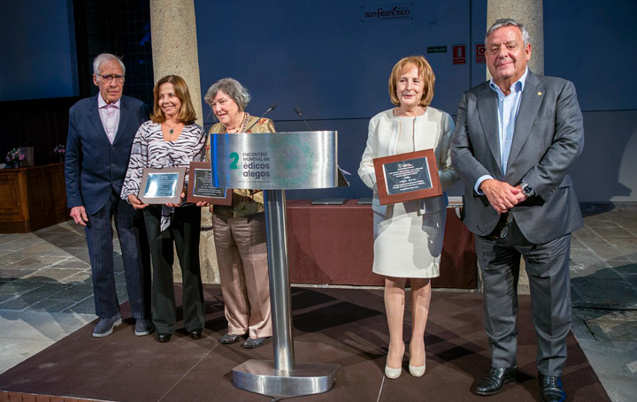 Aniceto Charro, Delia Cerviño, María Eugenia Blanco Cachafeiro, Julia Buján y Julio Ancochea.