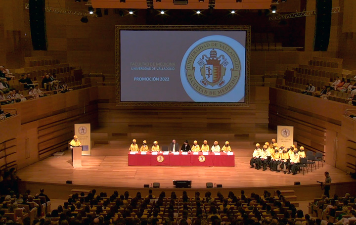 Aspecto del auditorio durante el discurso de José María Eiros