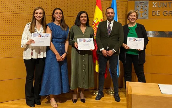 Entrega de los premios de la SEDAP. A la derecha, Pilar Rodríguez Ledo.