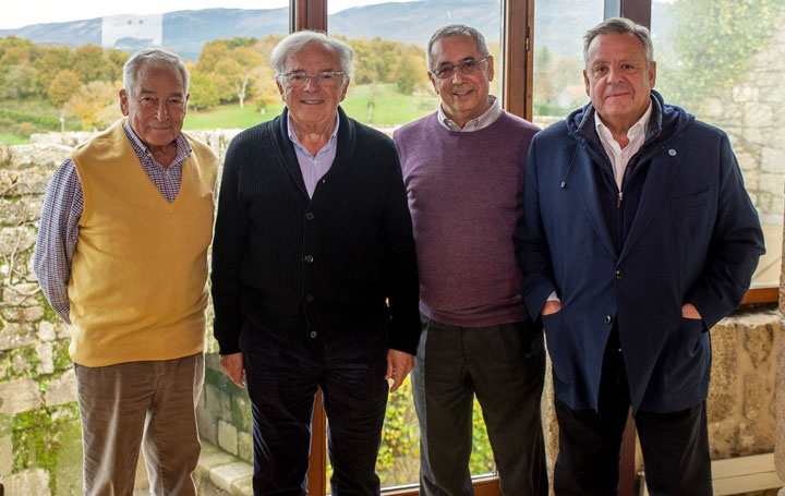 Miguel Carrero, presidente de PSN; Francisco Martelo, presidente de la Real Academia de Medicina y Cirugía de Galicia; José Manuel Lage, director del Museo do Médico Rural; y Julio Ancochea, presidente de Asomega.