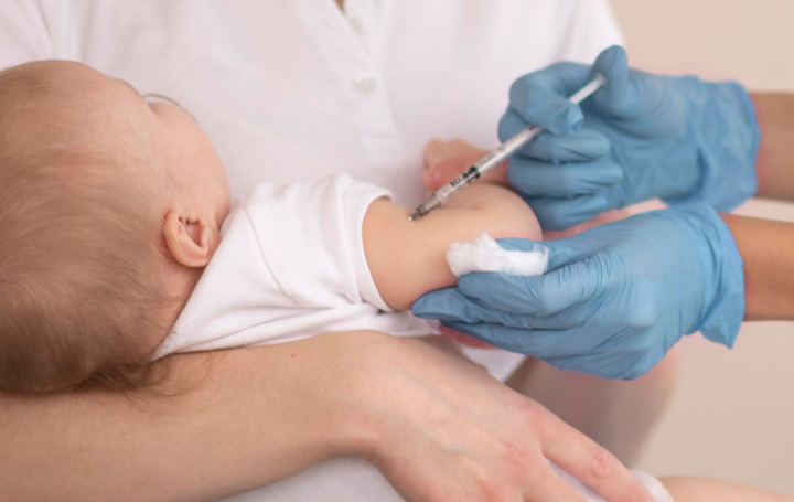 La vacuna contra el virus respiratorio sincitial se empezará a aplicar en otoño.