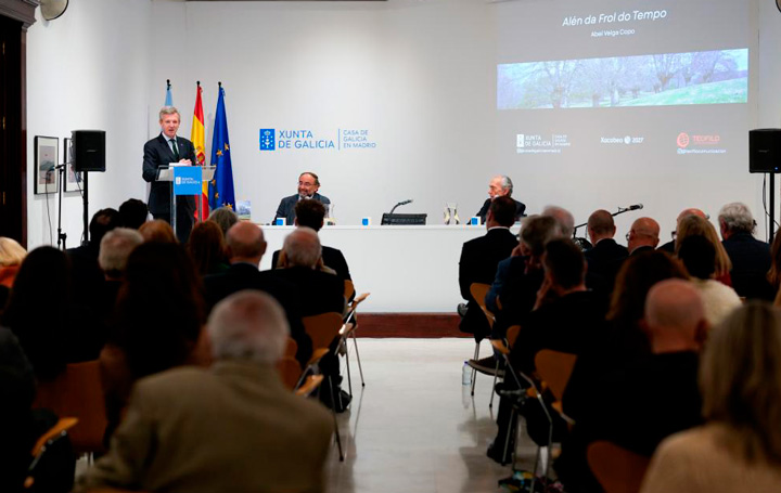 Presentación del libro de Abel Veiga.