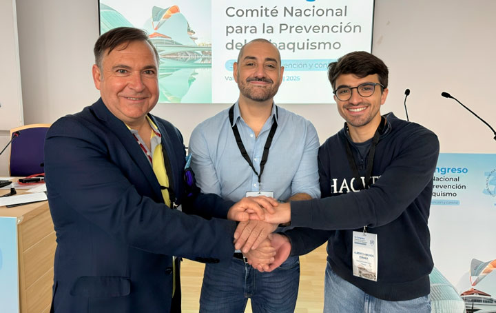 Presencia de Asomega en el Congreso del CNPT: Joan Soriano -vicepresidente segundo de esta entidad-, David Rudilla y Alberto Amorós.
