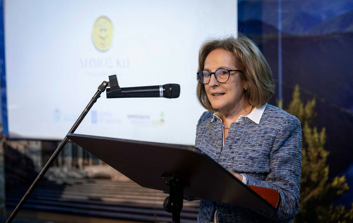 Julia Buján fue la encargada de hacer la laudatio del profesor Aniceto Charro.