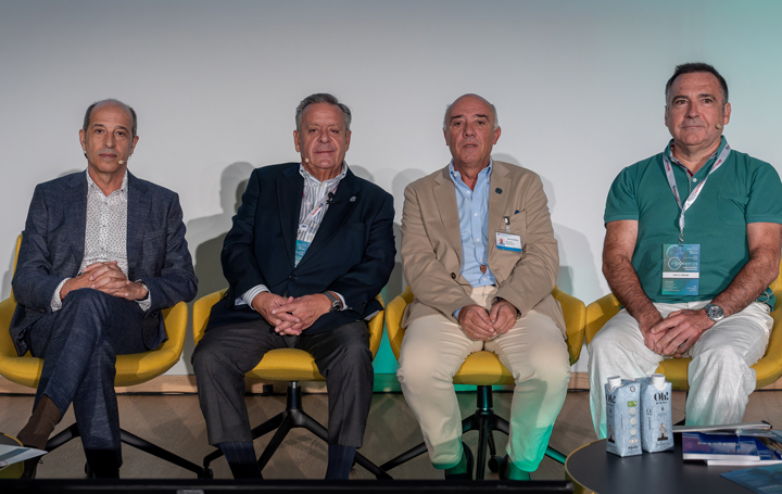 Marc Miravitlles, del Hospital Universitario Vall d’Hebron de Barcelona; Julio Ancochea, del Hospital de La Princesa y la Universidad Autónoma de Madrid; José Julián Díaz Melguizo, director-Gerente de La Princesa; y Joan B. Soriano, de la Universidad Autónoma de Madrid.
